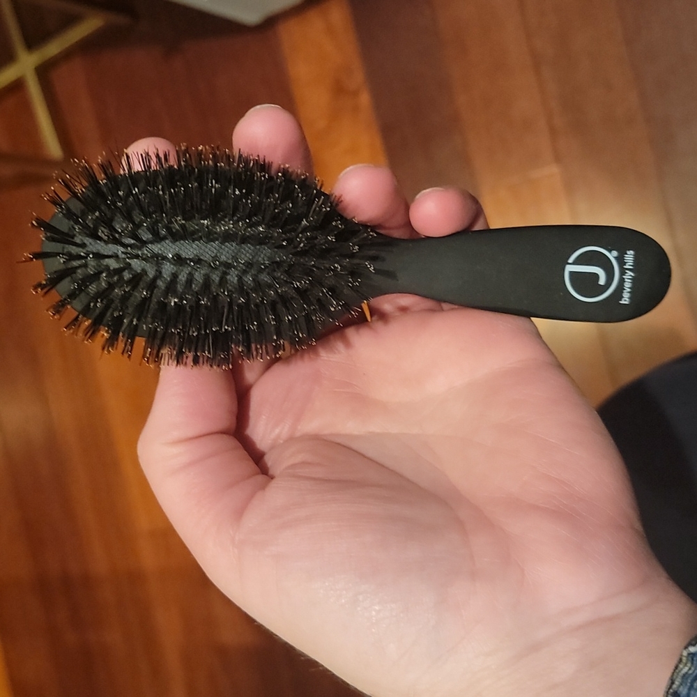 Small boar bristle brush